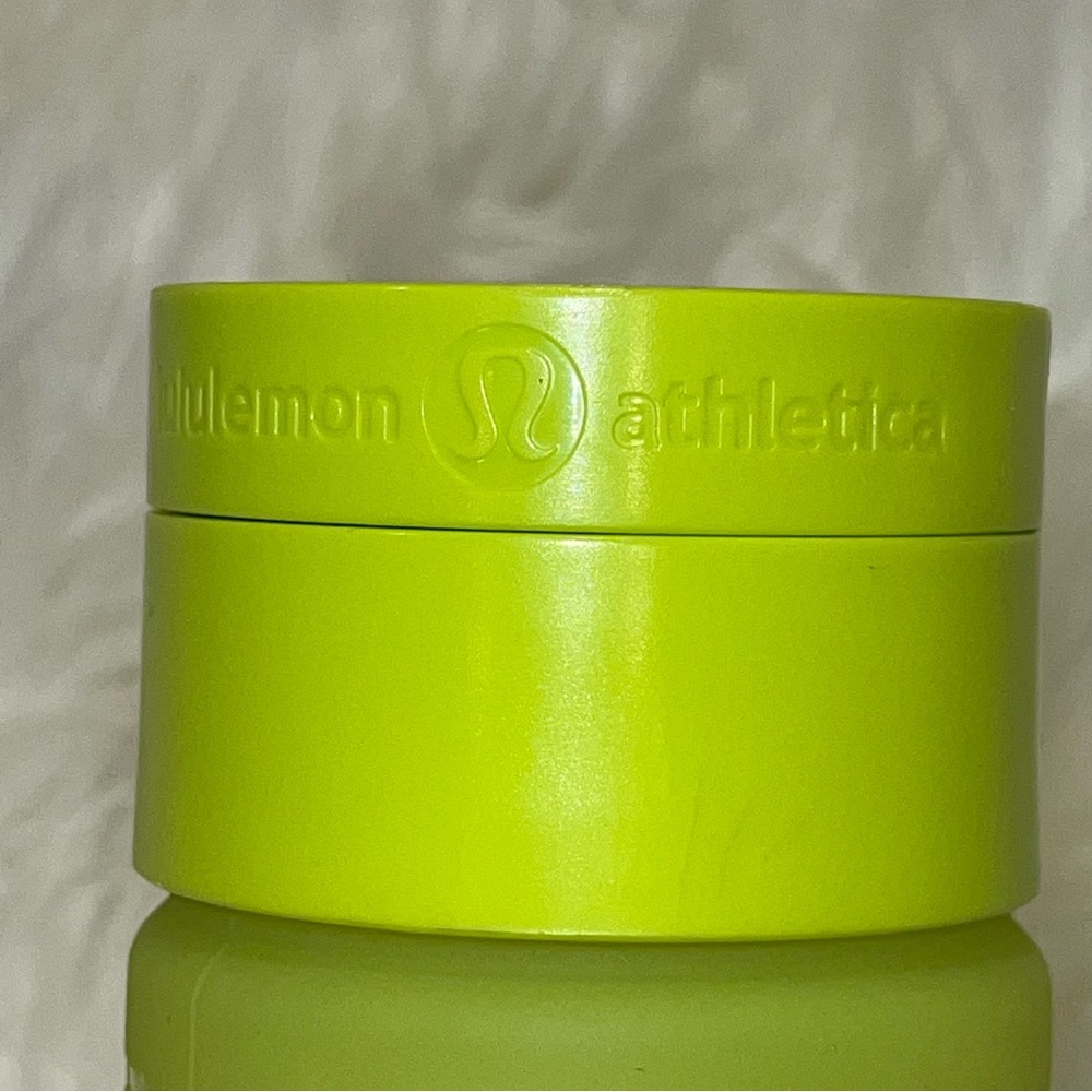 lululemon Pure Focus Glass Water Bottle - Picture 4 of 11